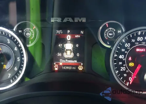 2019 Ram 1500 Big Horn/Lone Star 4X2 5'7 Box from USA, damaged, VIN 1C6RREFT0KN616290